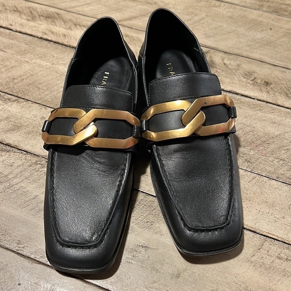 FRAME Le Miramar Chain Embellished Leather collapsible-heel loafers - Picture 12 of 13